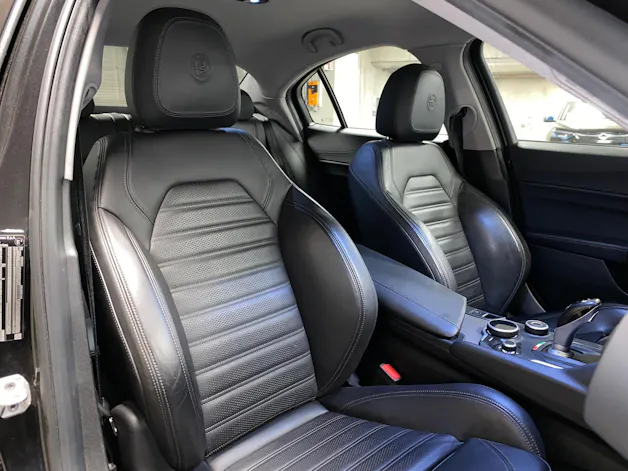 Alfa Romeo Giulia 2.0 MA 280 AT Q4 Ve
