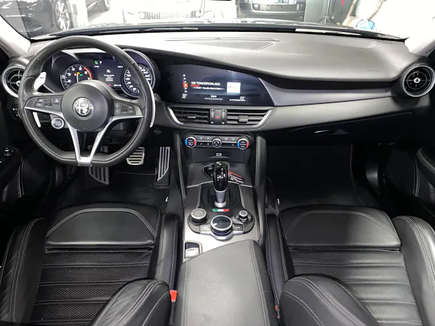 Alfa Romeo Giulia 2.0 MA 280 AT Q4 Ve