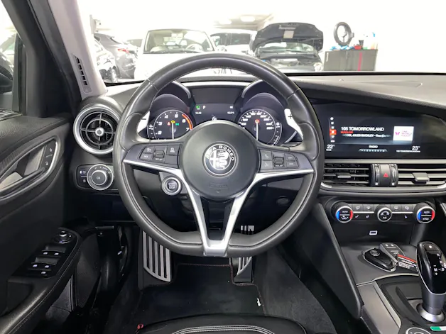 Alfa Romeo Giulia 2.0 MA 280 AT Q4 Ve