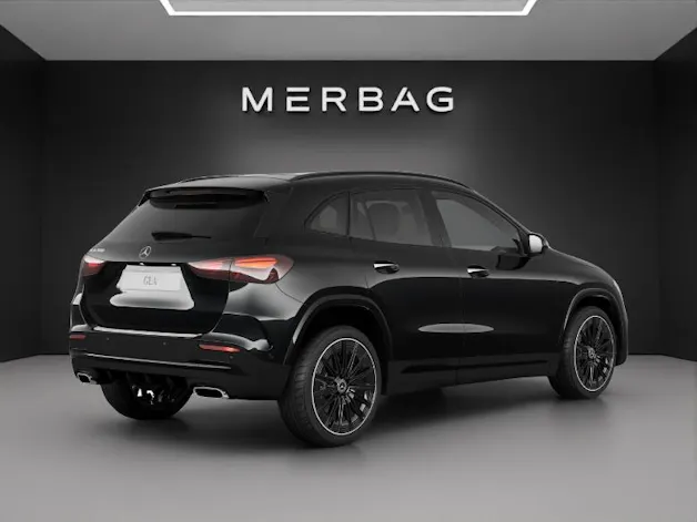 Mercedes-Benz GLA 200 7G-DCT