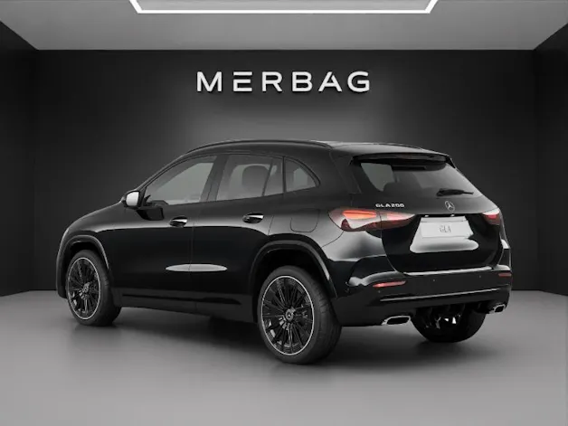 Mercedes-Benz GLA 200 7G-DCT