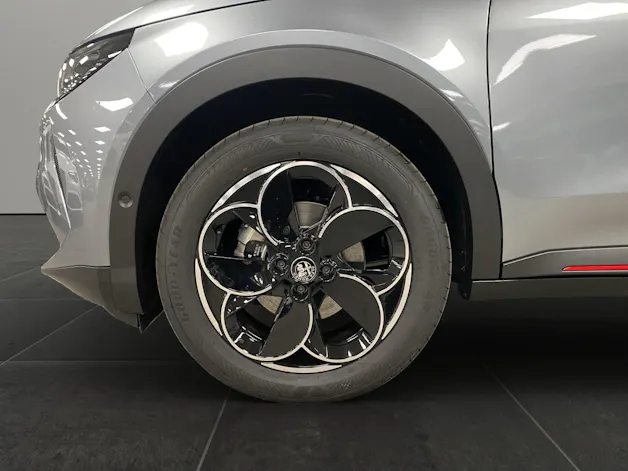 Alfa Romeo Junior Elettrica Speciale Pack Tech
