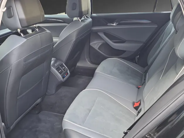 VW Passat Variant 2.0 TDI evo Business DSG