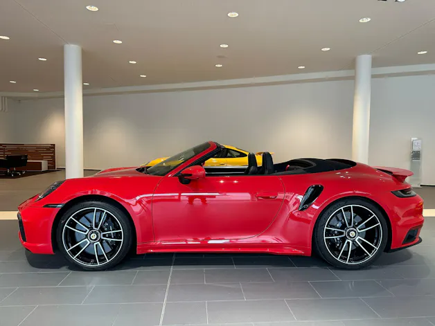 Porsche 911 Turbo S Cabriolet PDK