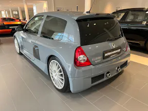 Renault Clio 3.0 Sport V6
