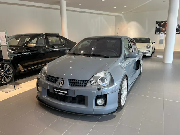 Renault Clio 3.0 Sport V6