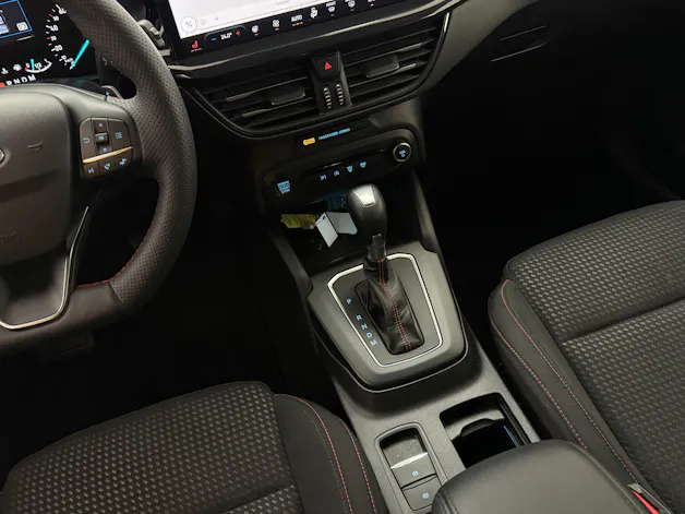 Ford Focus 1.0 MHEV ST-Line Automat