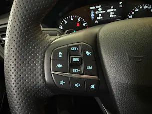 Ford Focus 1.0 MHEV ST-Line Automat