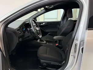 Ford Focus 1.0 MHEV ST-Line Automat
