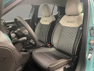 Fiat 600 1.2 Hybrid 136 Swis