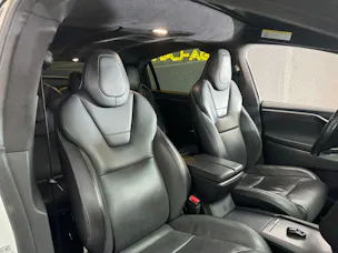Tesla Model X 90 D