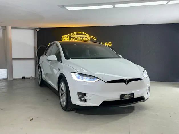 Tesla Model X 90 D