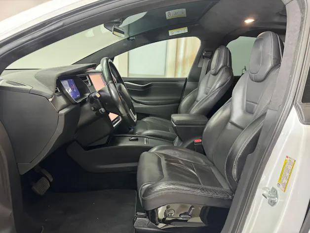 Tesla Model X 90 D