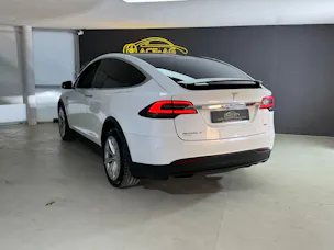 Tesla Model X 90 D