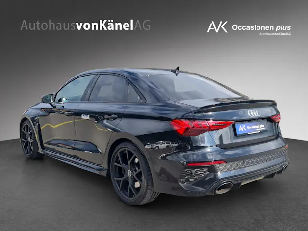 Audi RS3 Limousine 2.5 TSI quattro S-tronic