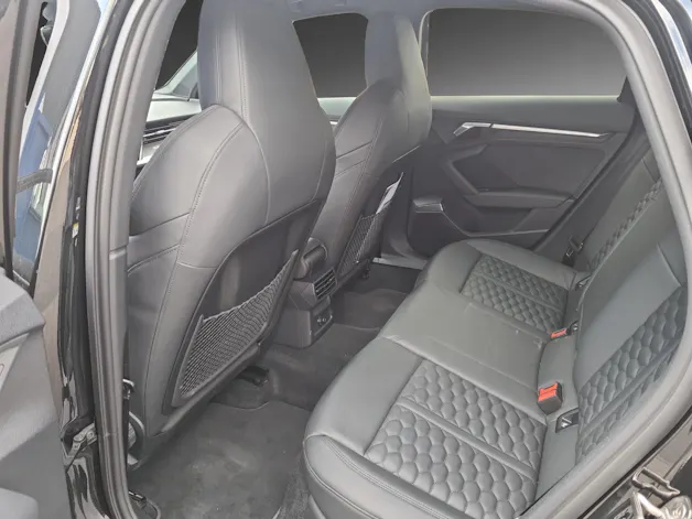 Audi RS3 Limousine 2.5 TSI quattro S-tronic