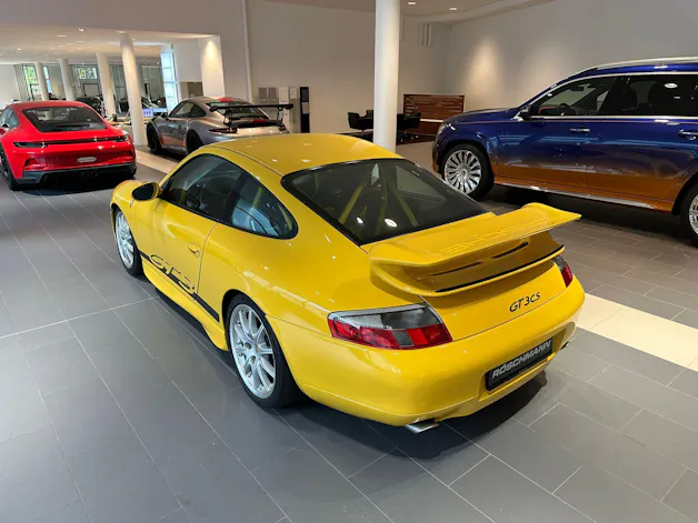 Porsche 911 GT3 CS