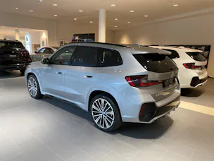 BMW iX1 xDrive 30 M Sport
