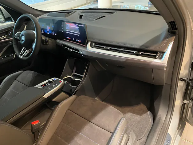 BMW iX1 xDrive 30 M Sport