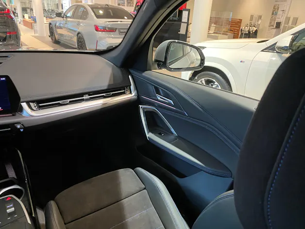 BMW iX1 xDrive 30 M Sport