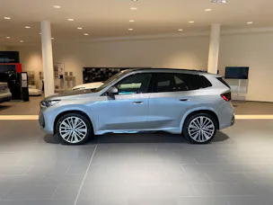 BMW iX1 xDrive 30 M Sport