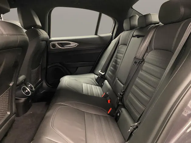 Alfa Romeo Giulia 2.0 Q4 Sprint Editi