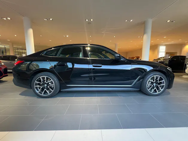BMW i4 eDrive 35