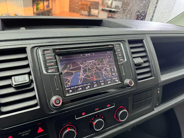 VW T6 2.0 TDI Entry