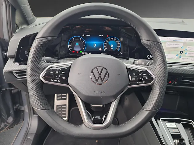 VW Golf Variant 1.5 eTSI mHEV R-Line
