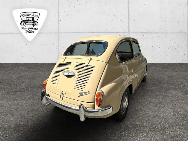 Fiat SEAT 600 D baugleich FIAT 600 (in Spanien endmontiert)
