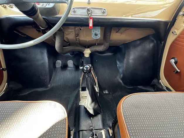 Fiat SEAT 600 D baugleich FIAT 600 (in Spanien endmontiert)