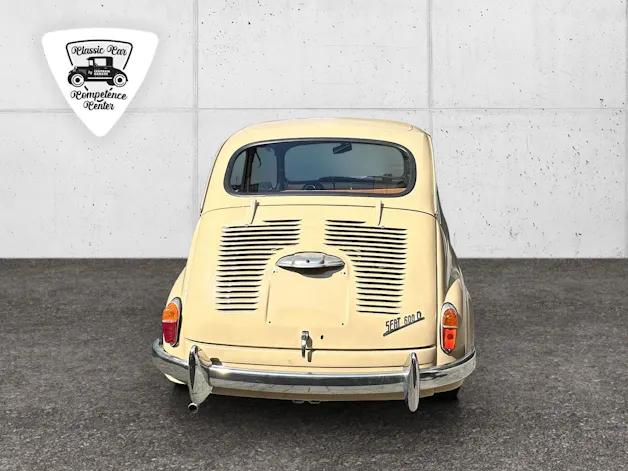 Fiat SEAT 600 D baugleich FIAT 600 (in Spanien endmontiert)