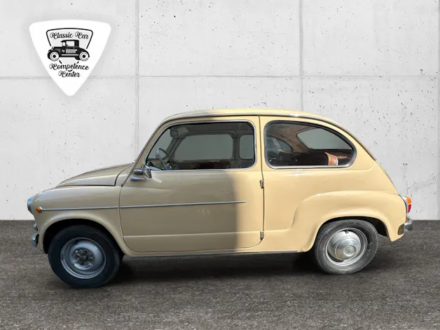 Fiat SEAT 600 D baugleich FIAT 600 (in Spanien endmontiert)