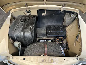 Fiat SEAT 600 D baugleich FIAT 600 (in Spanien endmontiert)