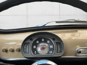 Fiat SEAT 600 D baugleich FIAT 600 (in Spanien endmontiert)