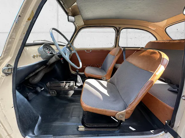 Fiat SEAT 600 D baugleich FIAT 600 (in Spanien endmontiert)