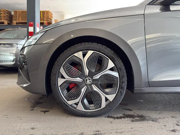 Škoda Octavia Combi 2.0 TSI DSG RS
