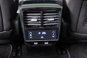 Vehicle image DS AUTOMOBILES DS7 Crossback 1.6 E-Tense Rivoli 4x4