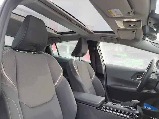 Toyota Prius 2.0 Plug-In-Hybrid Style