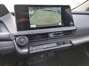 Toyota Prius 2.0 Plug-In-Hybrid Style