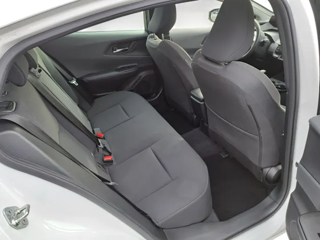 Toyota Prius 2.0 Plug-In-Hybrid Style