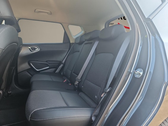 Vehicle image 11 Vehicle image 11