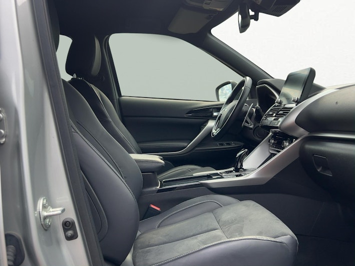 Vehicle image MITSUBISHI ECLIPSE CROSS