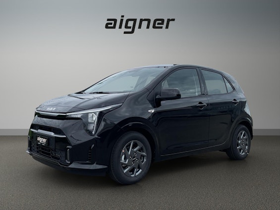First vehicle image