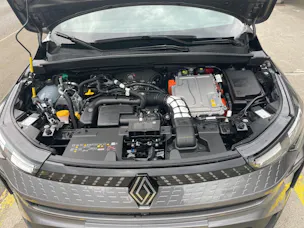 Renault Captur 1.8 E-Tech techno