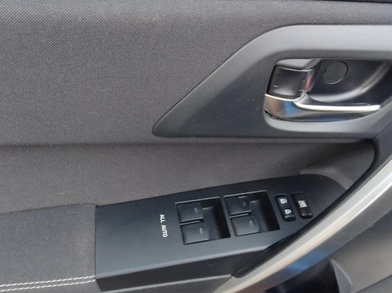 Vehicle image 10 Vehicle image 10