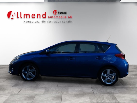 Vehicle image 17 Vehicle image 17