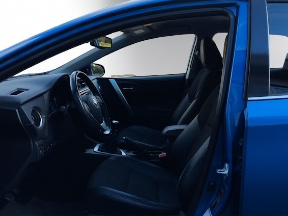 Vehicle image 6 Vehicle image 6