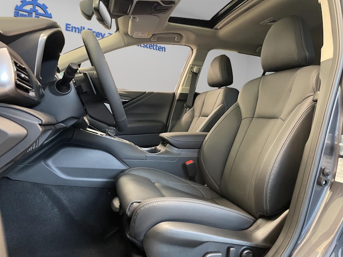 Vehicle image SUBARU OUTBACK