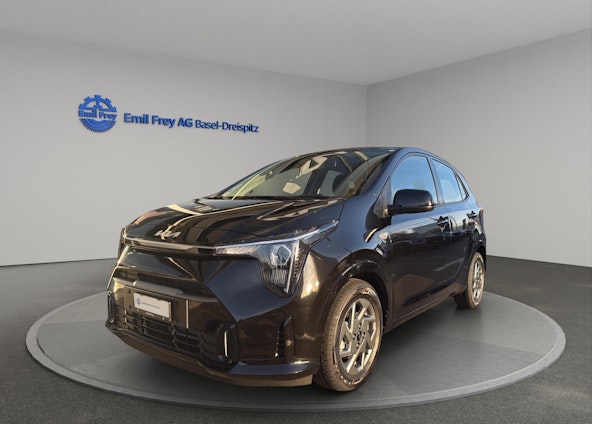 First vehicle image First vehicle image